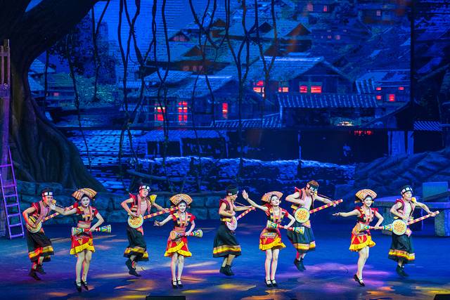 张家界魅力湘西春节自由行,张家界魅力湘西打卡第一天