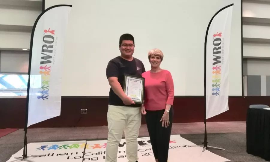 沧州市第二届机器人竞赛,奥林匹克机器人竞赛冠军