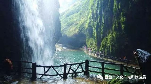 头条|不想走的太远?那我们就去百色这些美到窒息的旅游景点看看吧