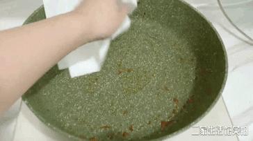 涂层不粘锅怎么开锅养锅,不粘锅的养锅方法