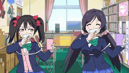 大胸妹根本不知道，平胸女的夏天有多野