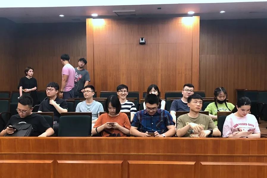 涓嶅繕鍒濆績蹇棯骞胯タ,鍌汉娉笅蹇棯姝屽敱绁栧浗