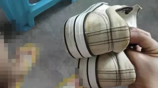 中国60年前造了双小白鞋，法国人一夜“偷走”赚翻了！今天它潮回来了