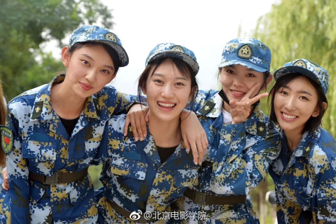 新生攻略军训必备好物篇,军训指南大一开学必备