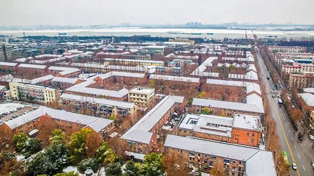 红绿蓝颜色寓意,红绿蓝的色相