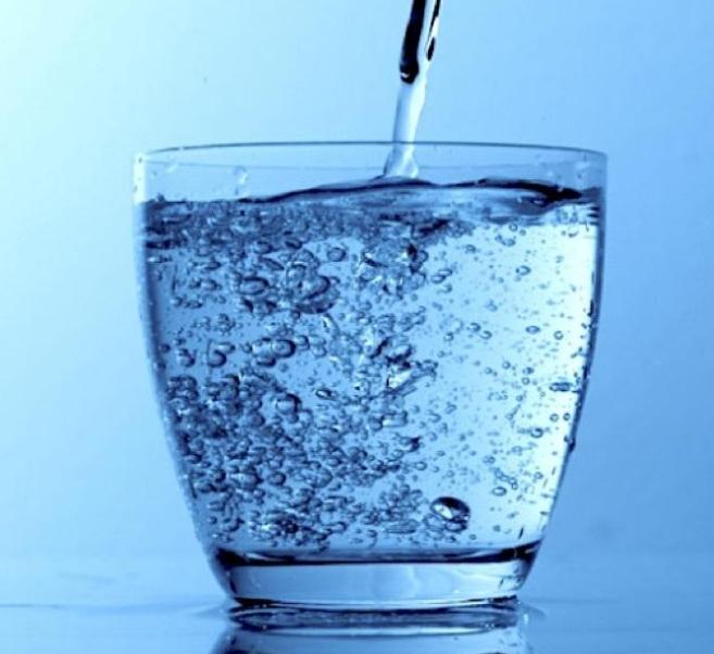 皮肤被太阳晒黑了怎么快速变白,皮肤晒黑怎么快速变白不用钱