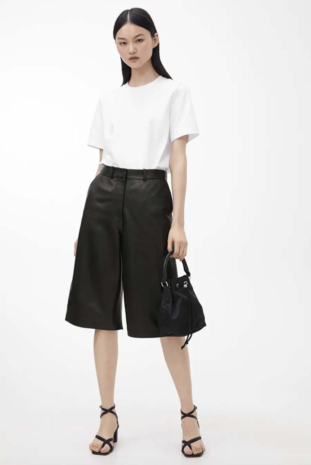 衣橱里都是“爸爸式”衣服？！我终于变成了我妈眼中嫁不出的亚子...|衣帽间