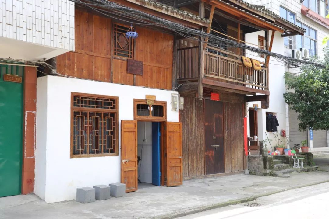 是什么样的一出戏能轰动整座城?