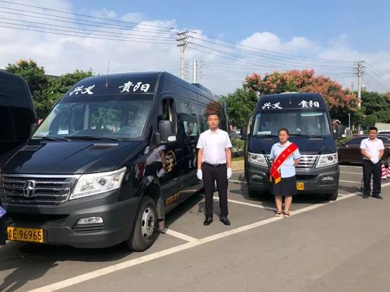 大奔营运车,大奔专车