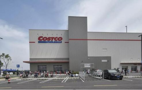 就因为便宜？巴菲特爆赚10倍的好市多开进中国，首日因买茅台火到“关门”……