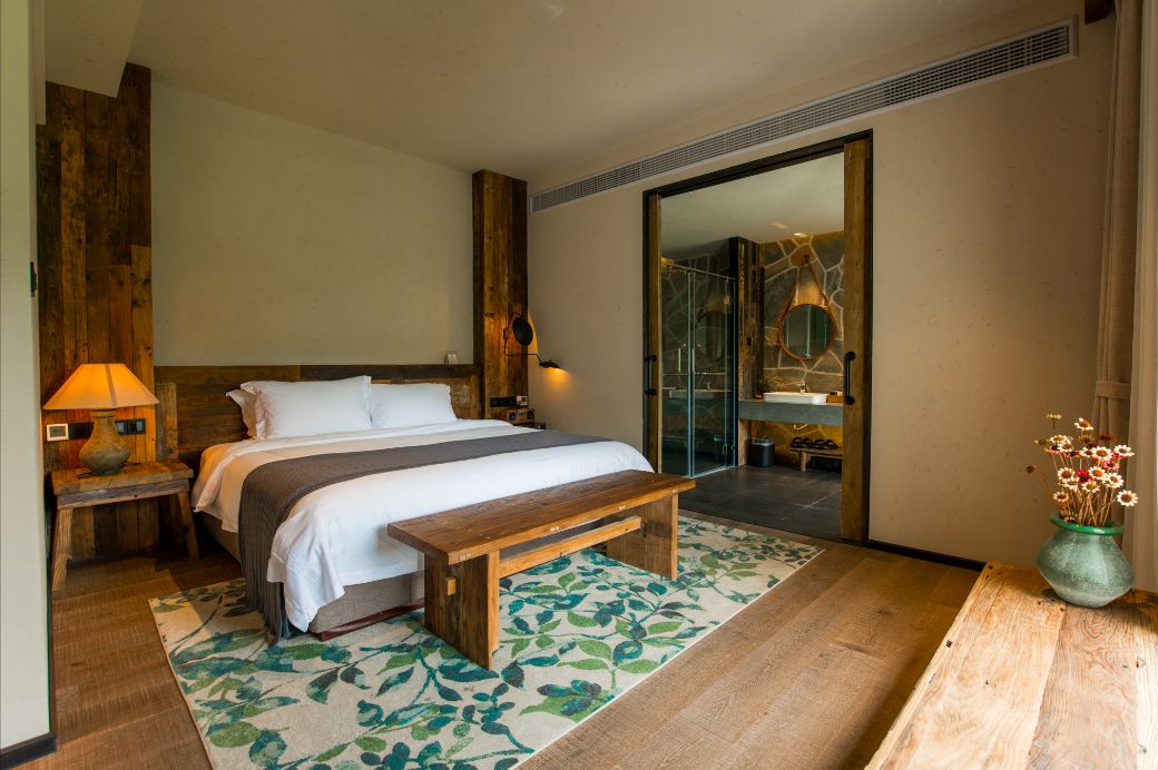 谁说江南无金秋？这座高铁直达的小县城靠一间仙气民宿，就撩到了无数隐居客