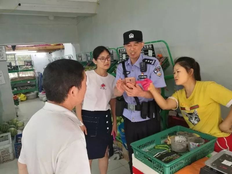 钱定才小社区的“大保安”