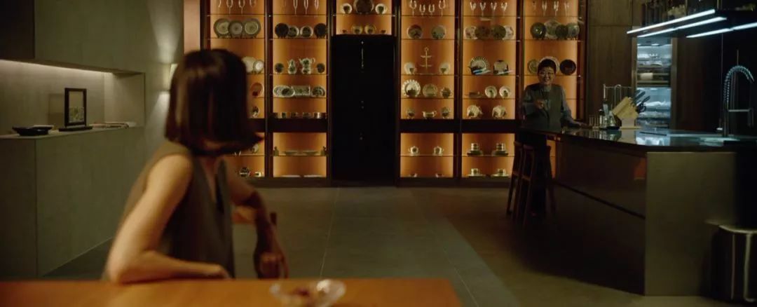 看完戛纳获奖电影《寄生虫》，秒get豪宅怎么设计才没有暴发户感