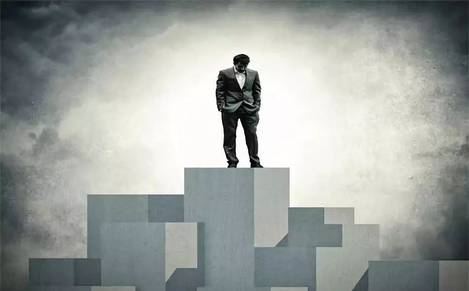 易鑫逾期3期,易鑫押绿本贷款逾期了怎么办