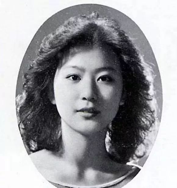 对韩国女孩而言，整形术是枷锁吗？