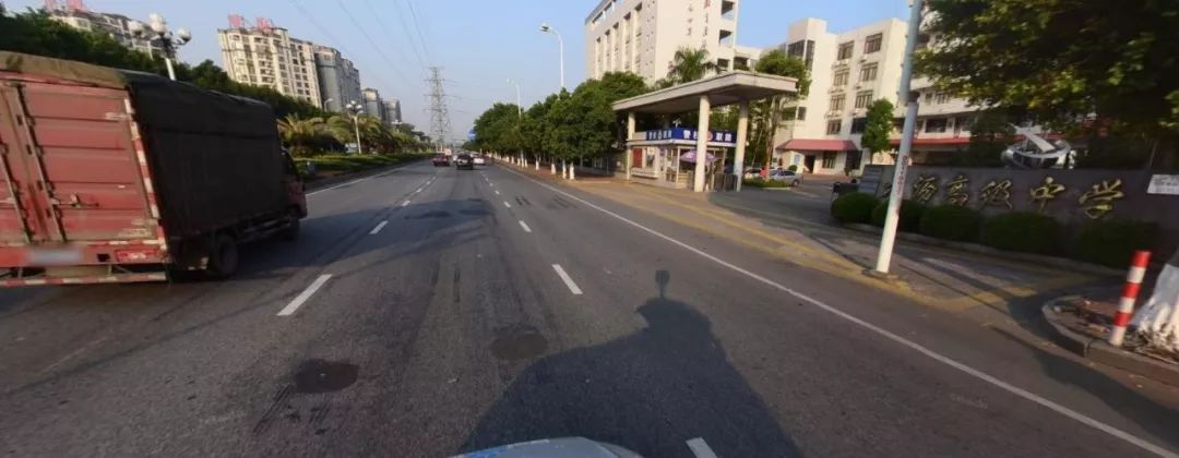 暴雨天气上学需要注意什么,开学第一天迎来一场大暴雨