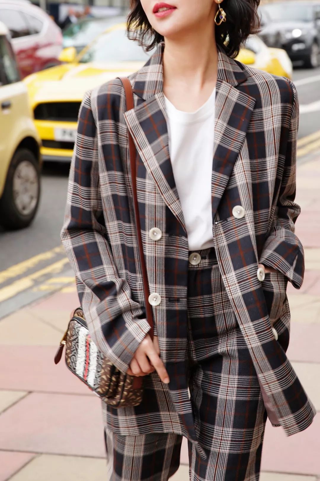 今年秋装流行什么款,今年秋装