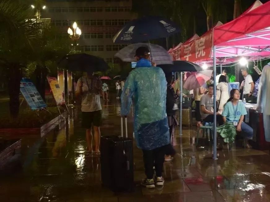 最美不过初相见不期而遇,最美不过初相见一路走好