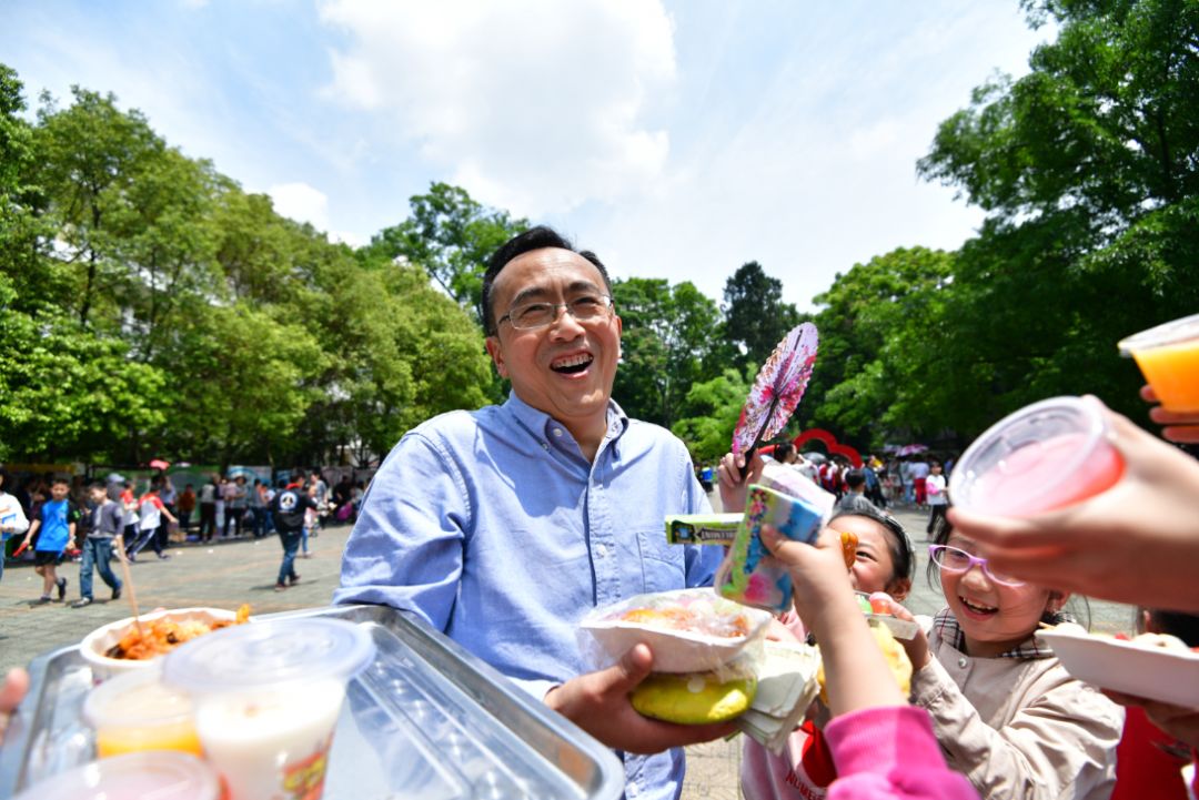 教师节时代楷模,教师节优秀模范