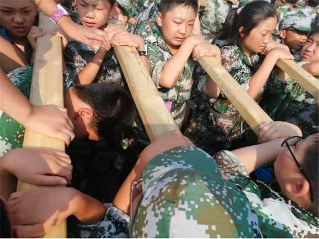 南阳市实验中学校长王建波,王建波校长