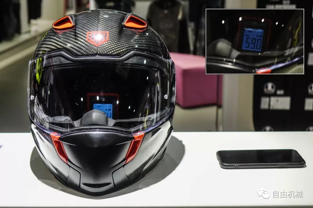 售价不到两千的国产碳纤盔，AVAX-Helmet开箱体验丨把玩