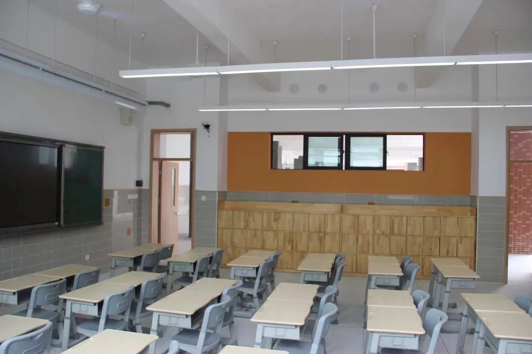 成都各区新投入使用小学大PK，到底谁才是成都新晋网红学校？（内含划片范围）