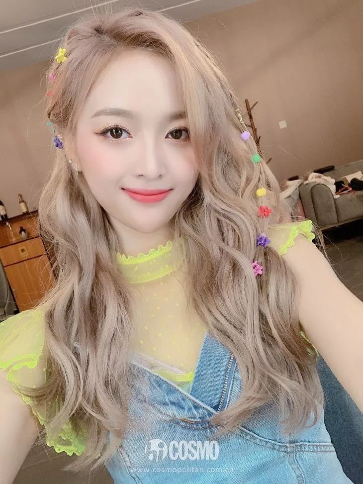 吴宣仪发型怎么剪的,吴宣仪发型图刘海