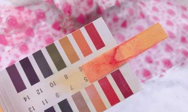 沙漠唇专用唇膏,沙漠唇滋润口红