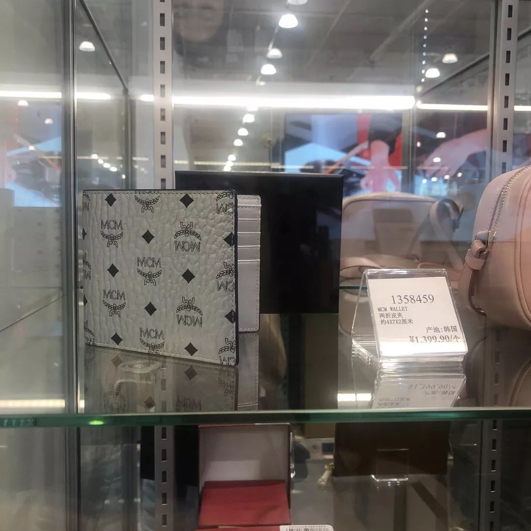 costco涔板寘,costco鐨勫寘