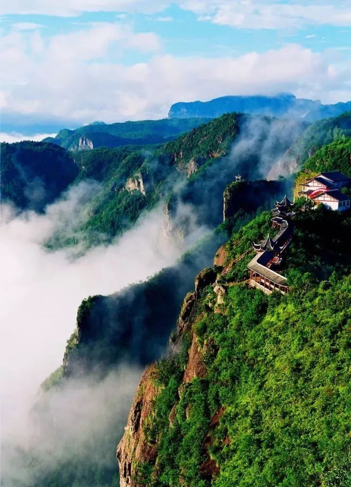 这两人太大胆！竟在黄石广电吵架