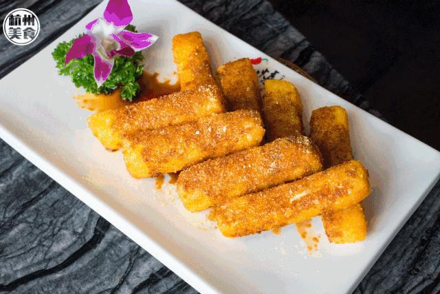 5.8折狂嗨8天！川炉火锅三周年店庆，让你一次吃过瘾！就在龙湫湾