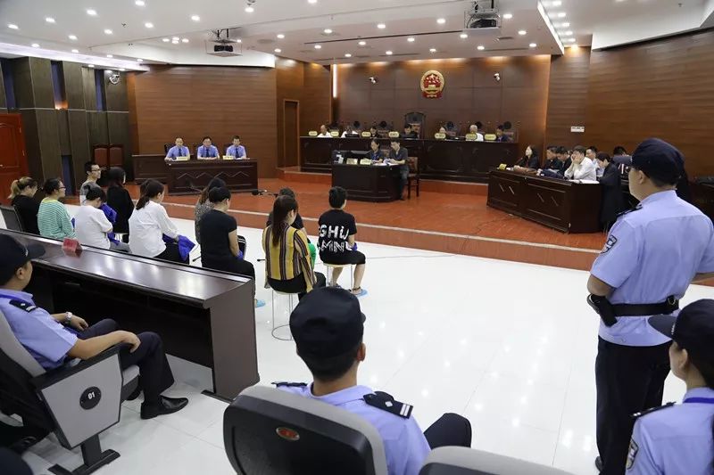 一粒减肥胶囊成本不到一毛,一粒药成本仅几毛