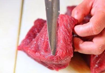 鲜肉太软怎么切,肉该怎么切最好