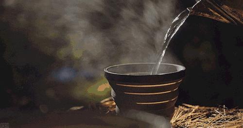 50岁邓文迪与小23岁男友,49岁邓文迪与20岁男友