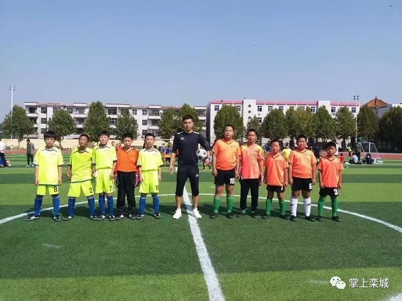 校园足球赛,校园足球庆祝世界杯