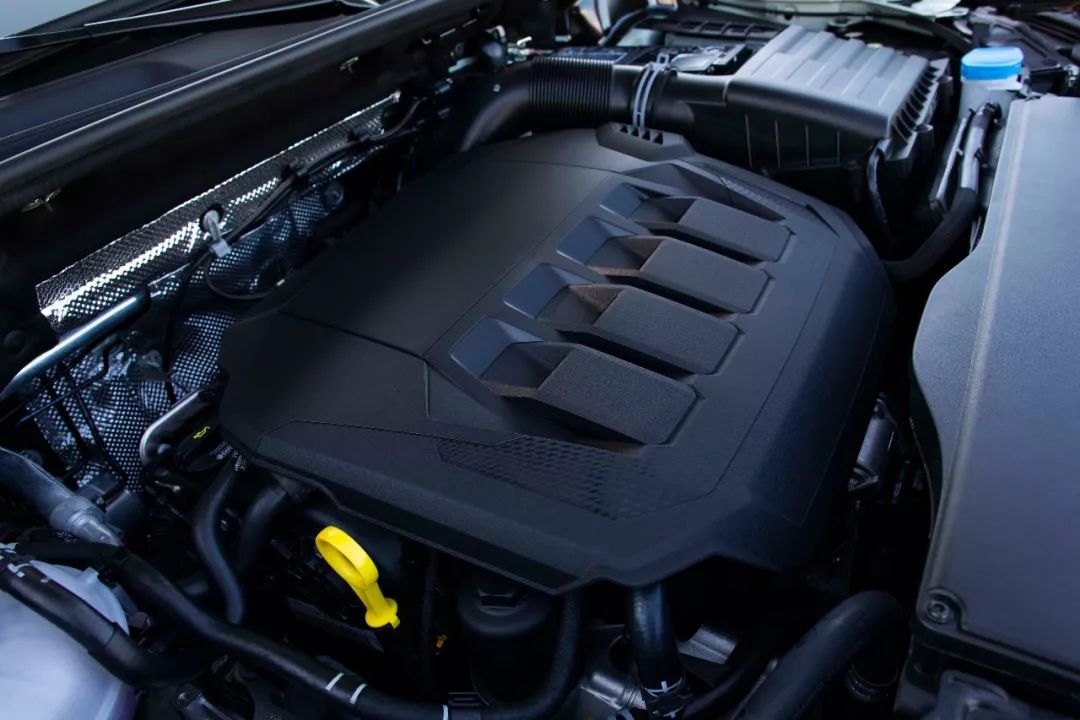 奥迪q32022款35tfsi时尚动感型,奥迪q3sportback落地价