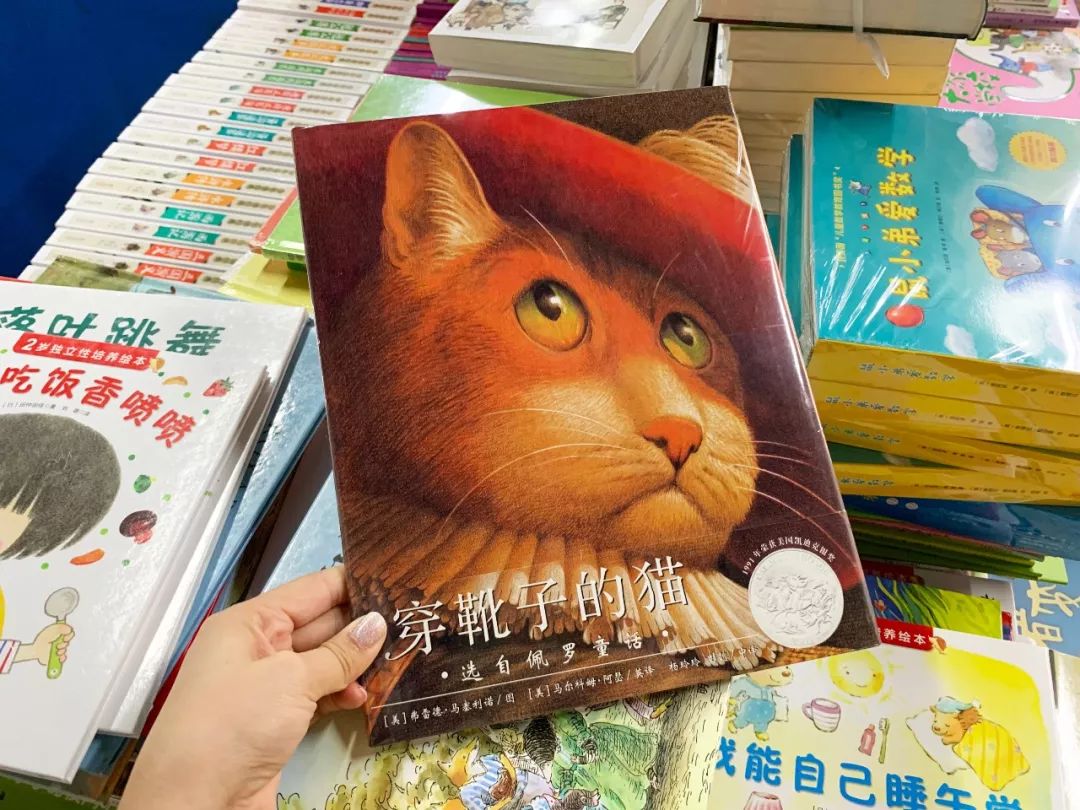 无锡南禅寺书城小巷子里的旧书店,2022年无锡南禅寺书城开放吗