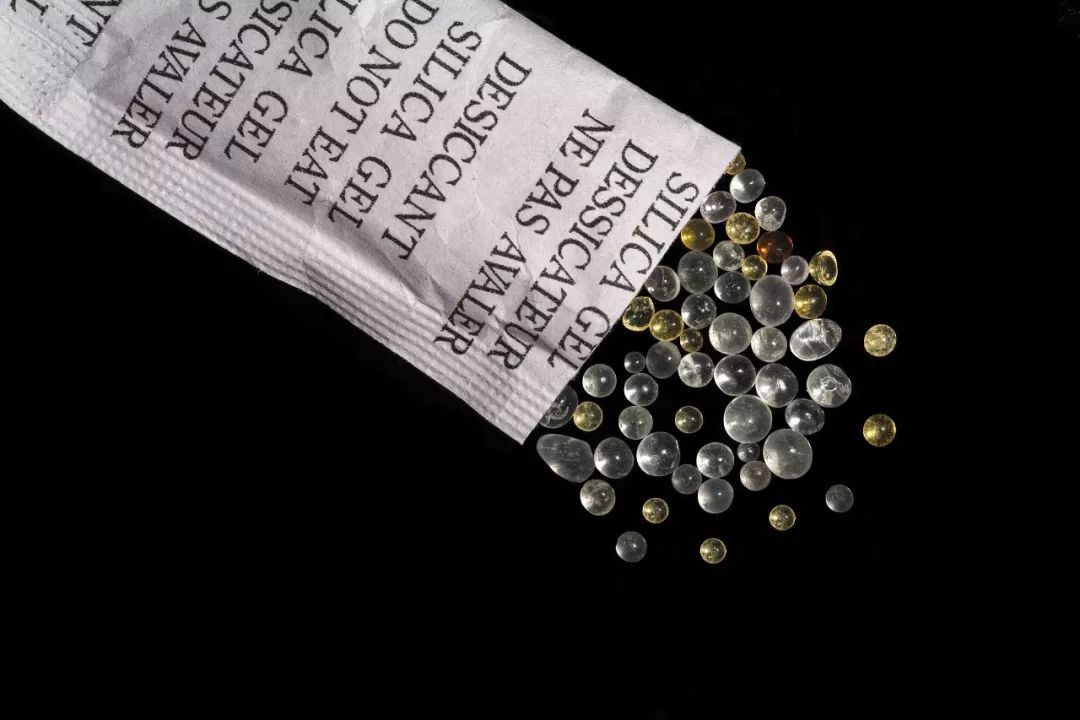 不小心吃了干燥剂会怎样,不小心食用了干燥剂怎么办