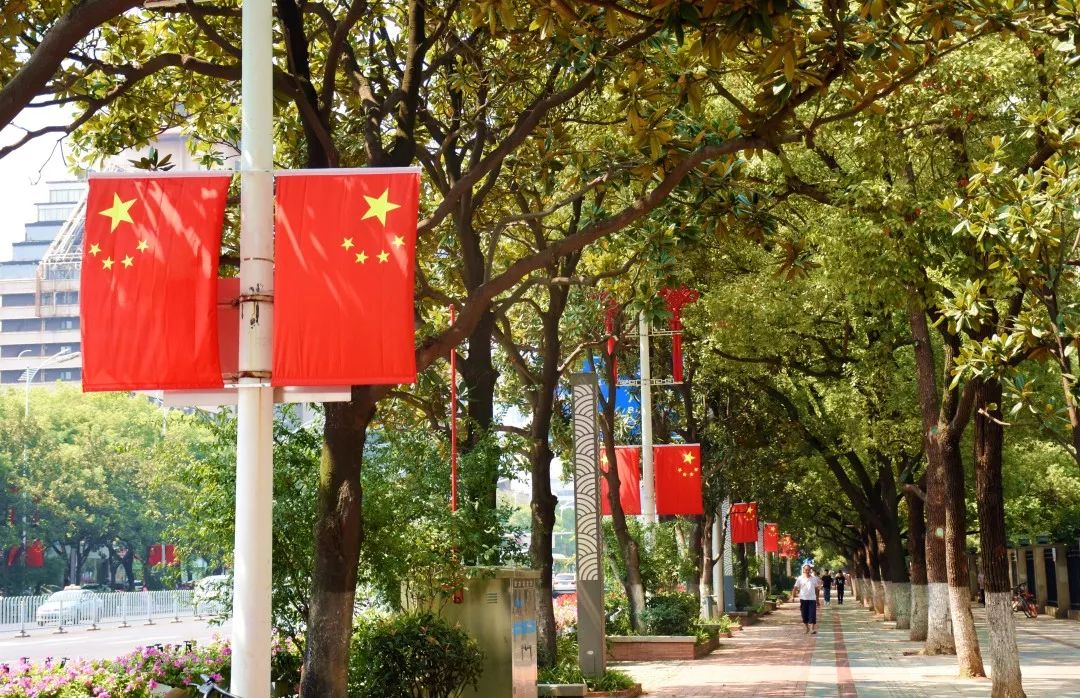 五星红旗你是我的骄傲完整版,五星红旗你是我的骄傲我为你欢呼