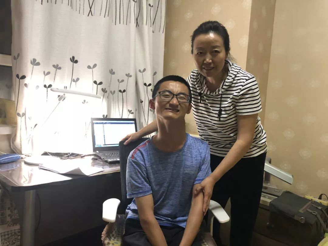 脑瘫学生19岁在兰州大学旁听,兰州大学脑瘫学霸考研