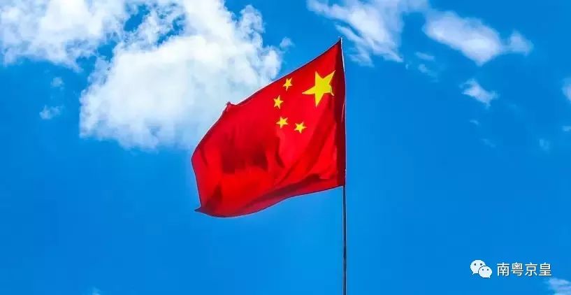 羊城飘逸着最傲娇的色彩——中国红，要的就是这个味儿