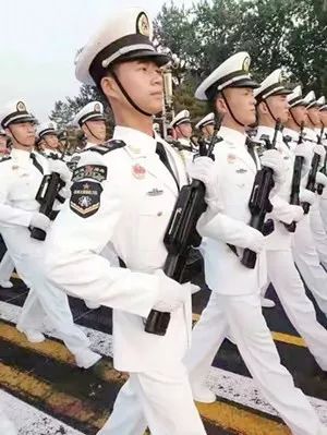 山西长治阅兵场面,阅兵方阵展现的人像