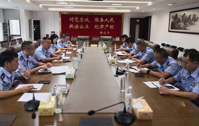 八里街片区|打出交通治理“组合拳”,疏通城市交通“乱堵点”