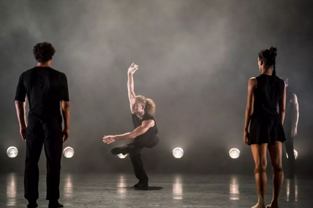 从贫民窟走出时尚女王,从小学芭蕾欧美舞王