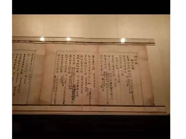 画家吴湖帆简历,画家吴湖帆花鸟画作品