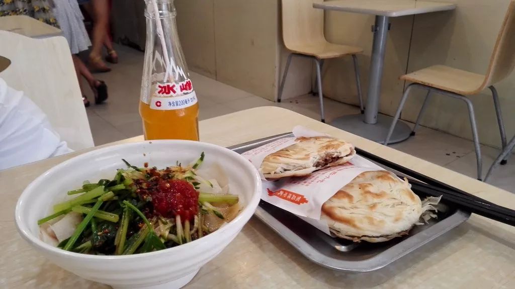 西安特产可带走的特产送家里人,陕西西安特产带走送人