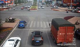 曝光台礼让行人文明行车,凯里市文明礼让曝光台第28期