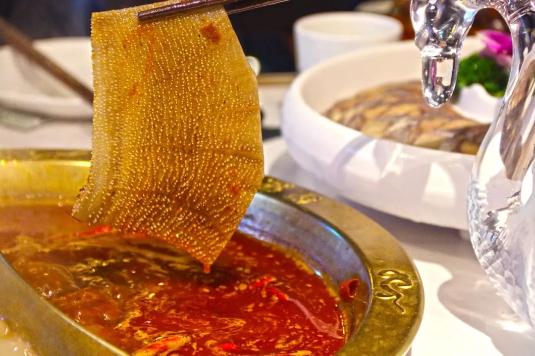 有多少人路过希望广场「纪梵轩」，和我一样好奇这是一家怎样的新店？