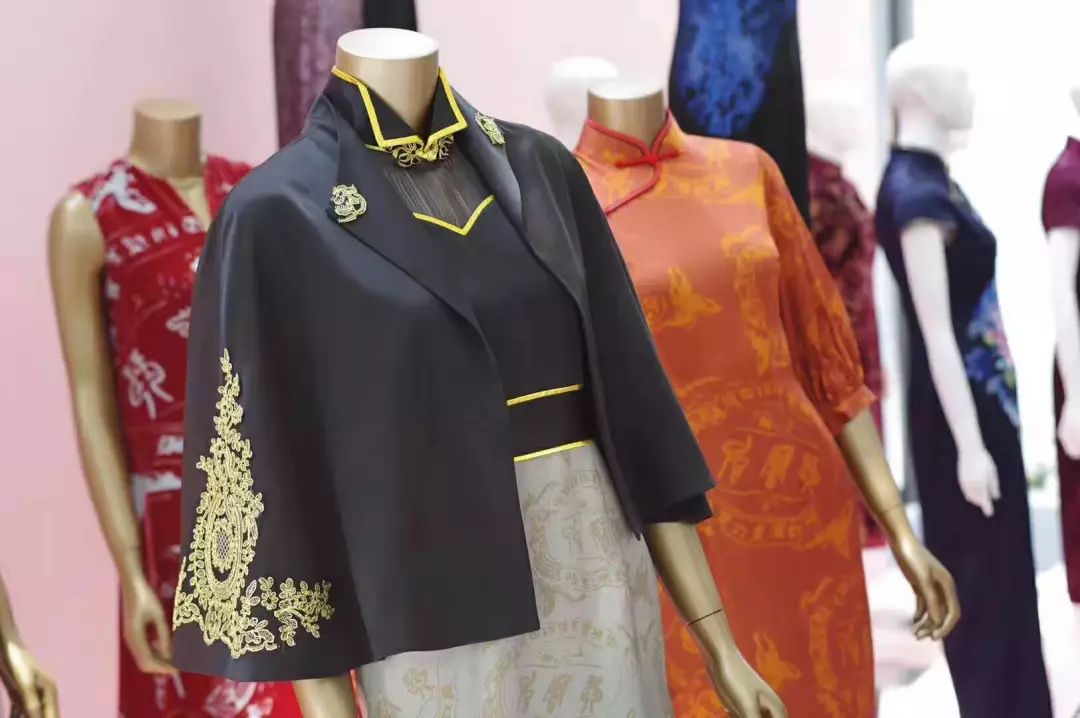 她用崇明元素打造的面膜和服饰，都成了抢手货！