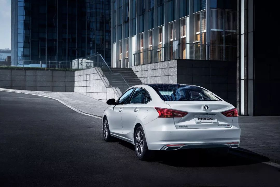 从五菱到劳斯莱斯,最新豪华车型上市